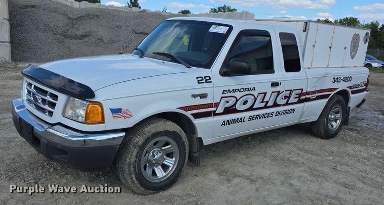 image for item FI0515 2002 Ford Ranger xlt SuperCab animal control pickup truck