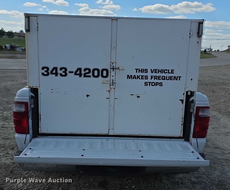 image for item FI0515 2002 Ford Ranger xlt SuperCab animal control pickup truck