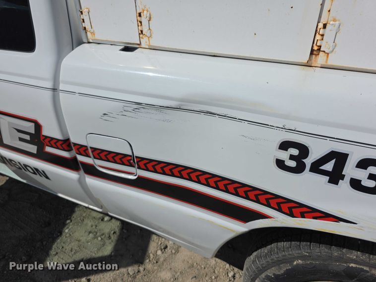 image for item FI0515 2002 Ford Ranger xlt SuperCab animal control pickup truck