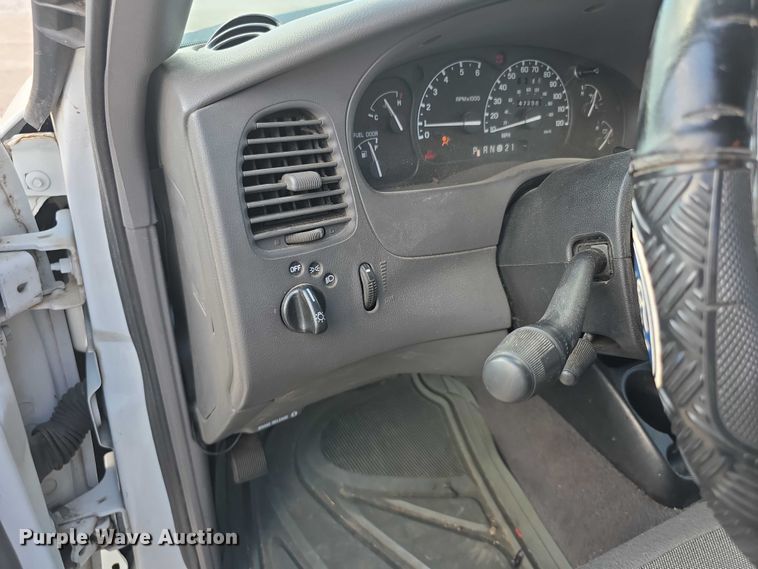 image for item FI0515 2002 Ford Ranger xlt SuperCab animal control pickup truck