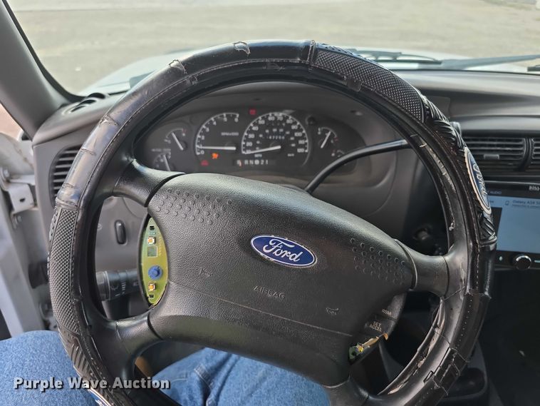 image for item FI0515 2002 Ford Ranger xlt SuperCab animal control pickup truck