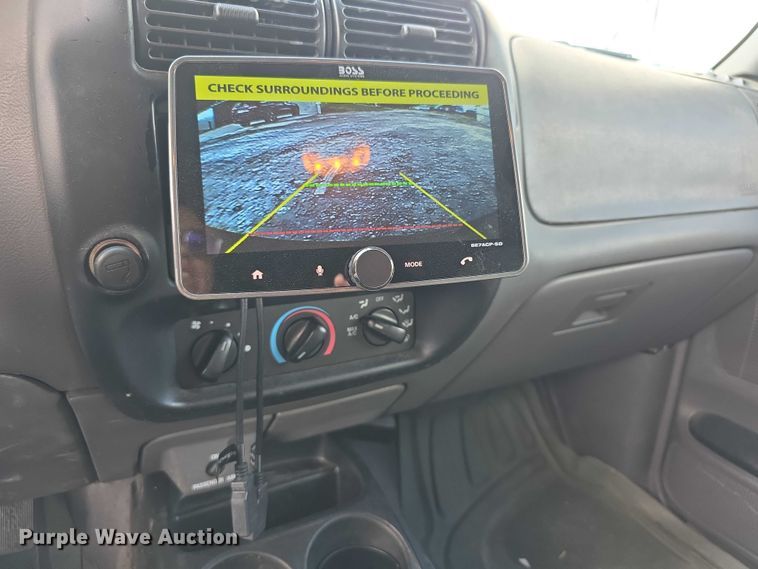 image for item FI0515 2002 Ford Ranger xlt SuperCab animal control pickup truck