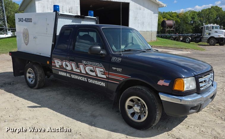 image for item FI0516 2001 Ford Ranger xlt SuperCab animal control pickup truck