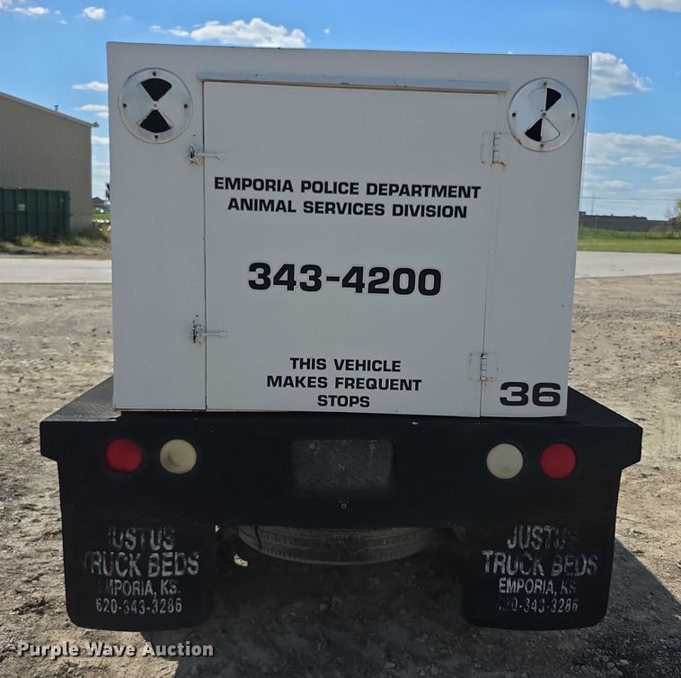 image for item FI0516 2001 Ford Ranger xlt SuperCab animal control pickup truck