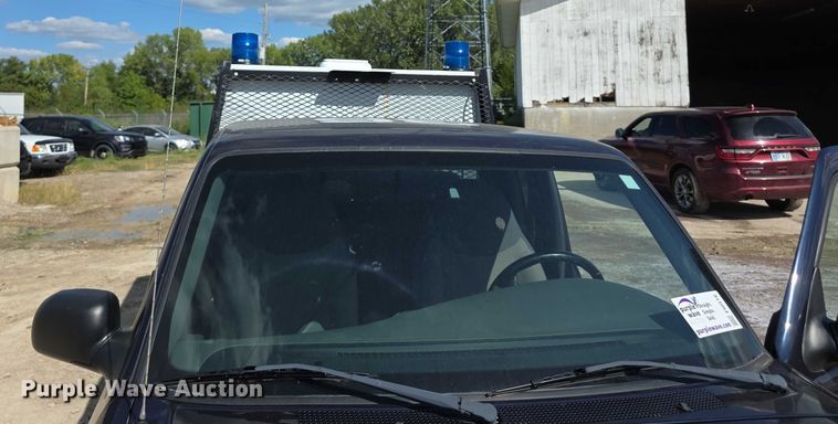 image for item FI0516 2001 Ford Ranger xlt SuperCab animal control pickup truck