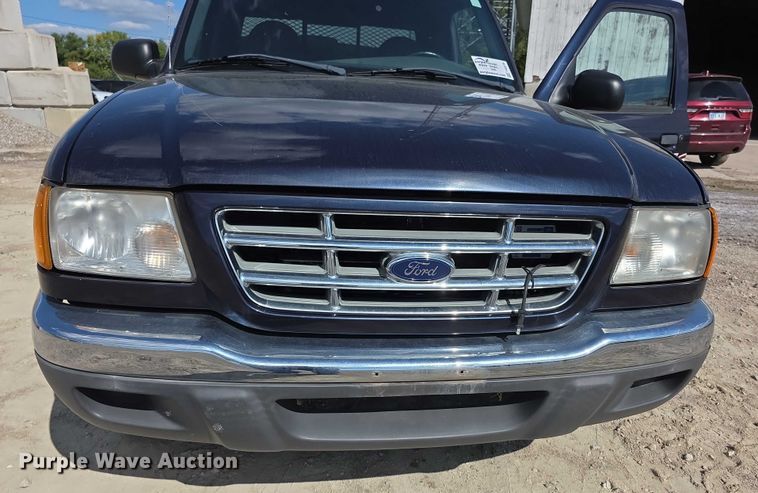 image for item FI0516 2001 Ford Ranger xlt SuperCab animal control pickup truck