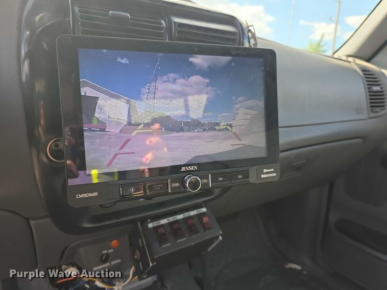 image for item FI0516 2001 Ford Ranger xlt SuperCab animal control pickup truck