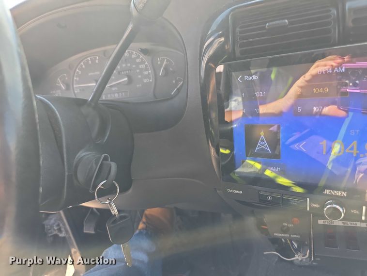 image for item FI0516 2001 Ford Ranger xlt SuperCab animal control pickup truck