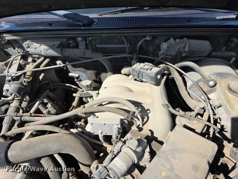 image for item FI0516 2001 Ford Ranger xlt SuperCab animal control pickup truck