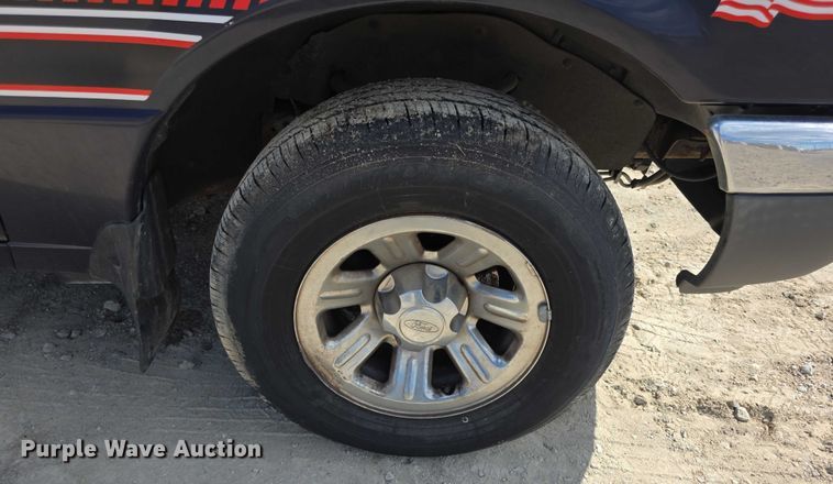 image for item FI0516 2001 Ford Ranger xlt SuperCab animal control pickup truck