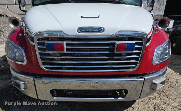 image for item FI0517 2006 Freightliner  ambulance