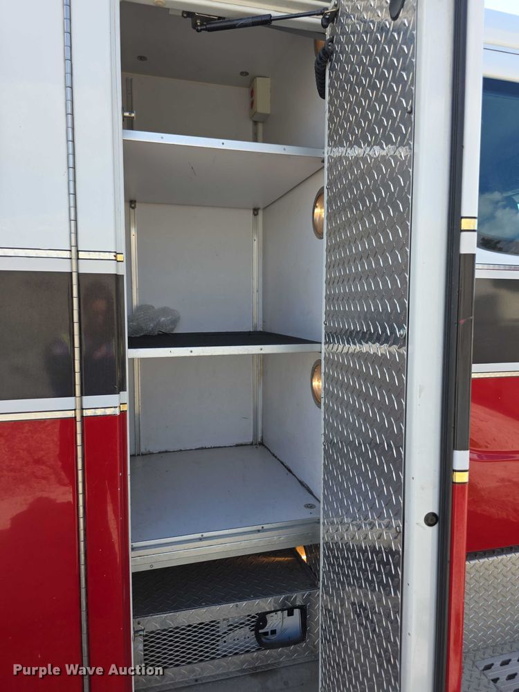 image for item FI0517 2006 Freightliner  ambulance