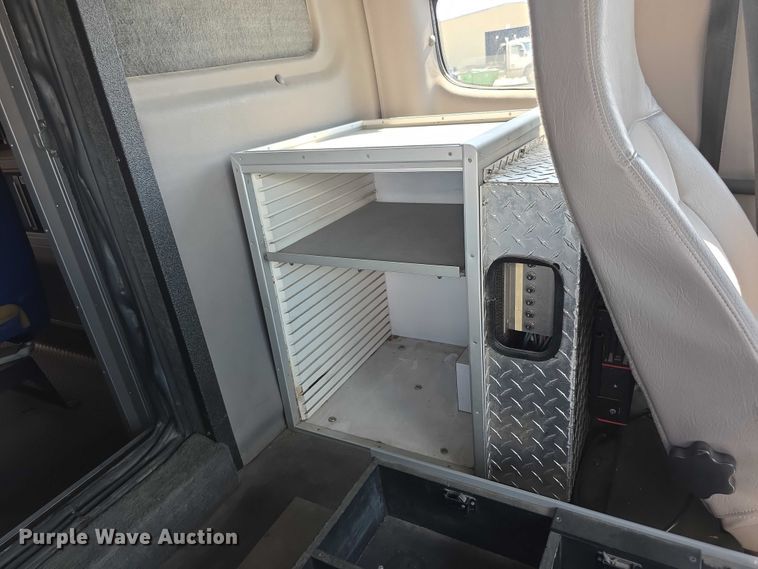 image for item FI0517 2006 Freightliner  ambulance