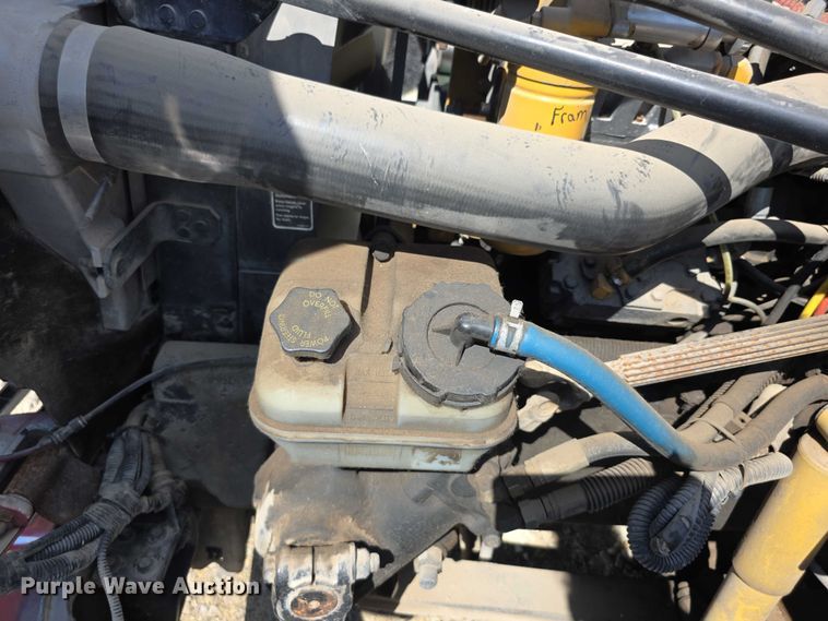 image for item FI0517 2006 Freightliner  ambulance