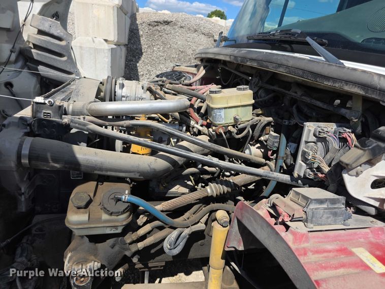 image for item FI0517 2006 Freightliner  ambulance