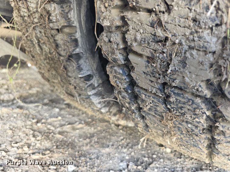 image for item FI0517 2006 Freightliner  ambulance