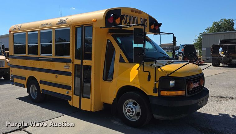 image for item FI0520 2008 GMC Savana school bus