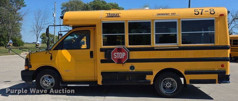 image for item FI0520 2008 GMC Savana school bus