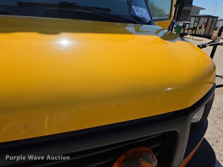 image for item FI0520 2008 GMC Savana school bus