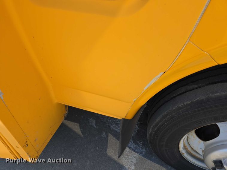 image for item FI0520 2008 GMC Savana school bus