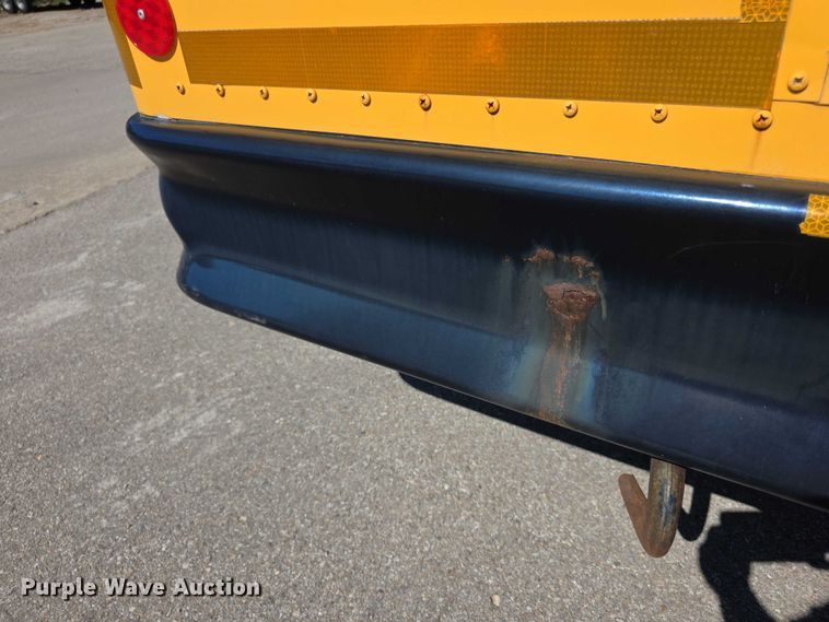 image for item FI0520 2008 GMC Savana school bus