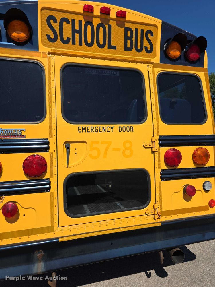 image for item FI0520 2008 GMC Savana school bus