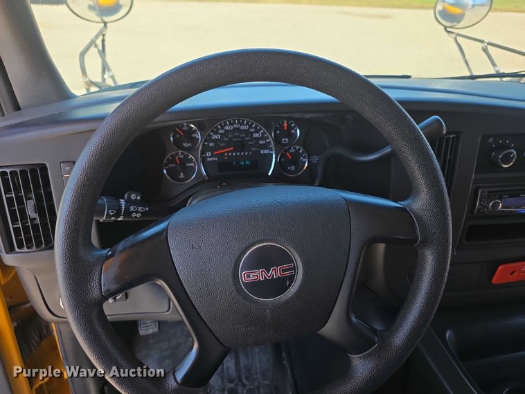 image for item FI0520 2008 GMC Savana school bus