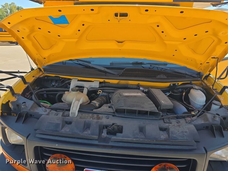 image for item FI0520 2008 GMC Savana school bus