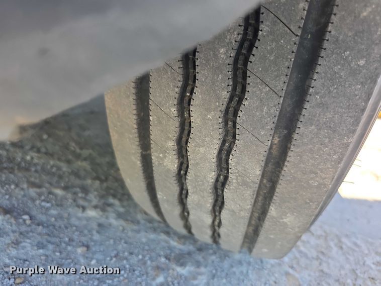 image for item FI0520 2008 GMC Savana school bus