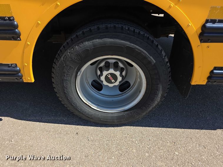 image for item FI0520 2008 GMC Savana school bus