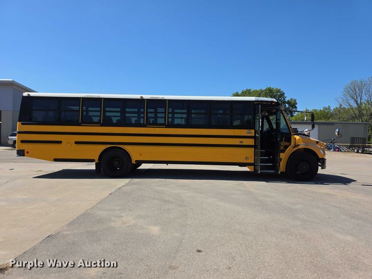 image for item FI0521 2009 Freightliner  Thomas Built school bus