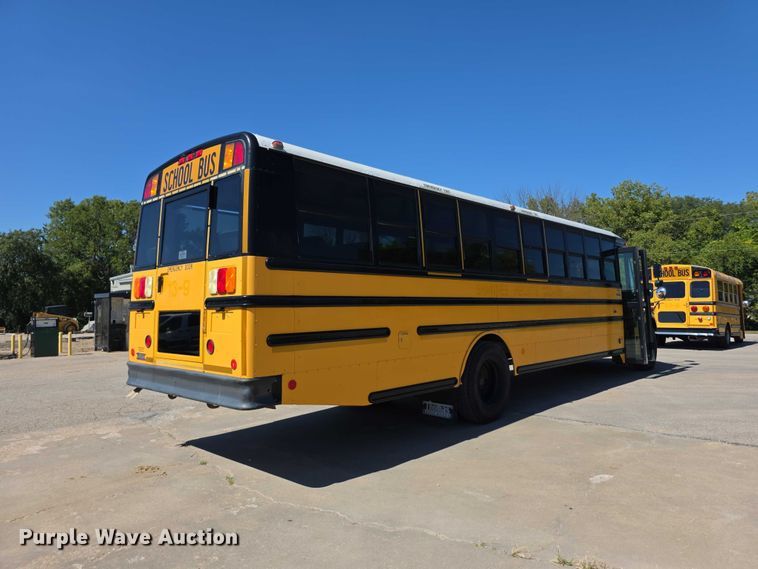 image for item FI0521 2009 Freightliner  Thomas Built school bus