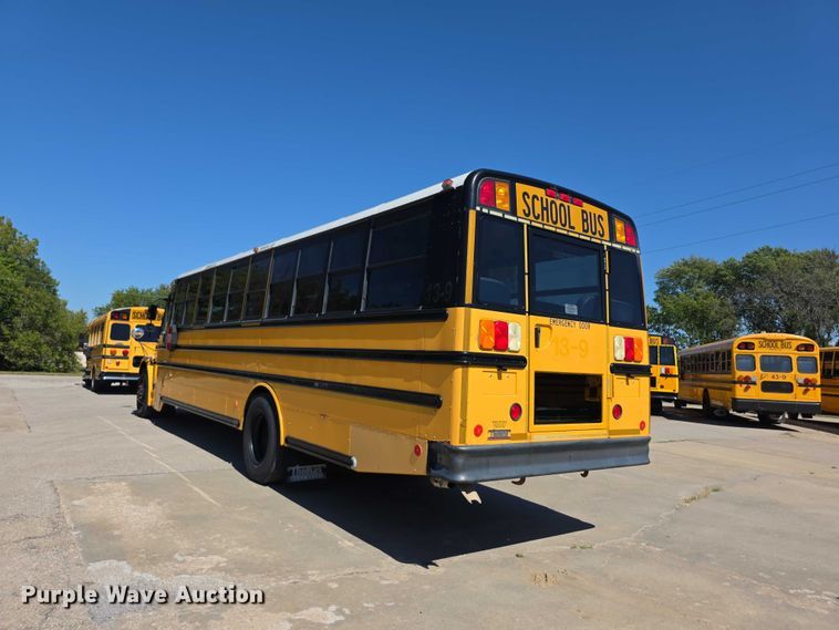 image for item FI0521 2009 Freightliner  Thomas Built school bus