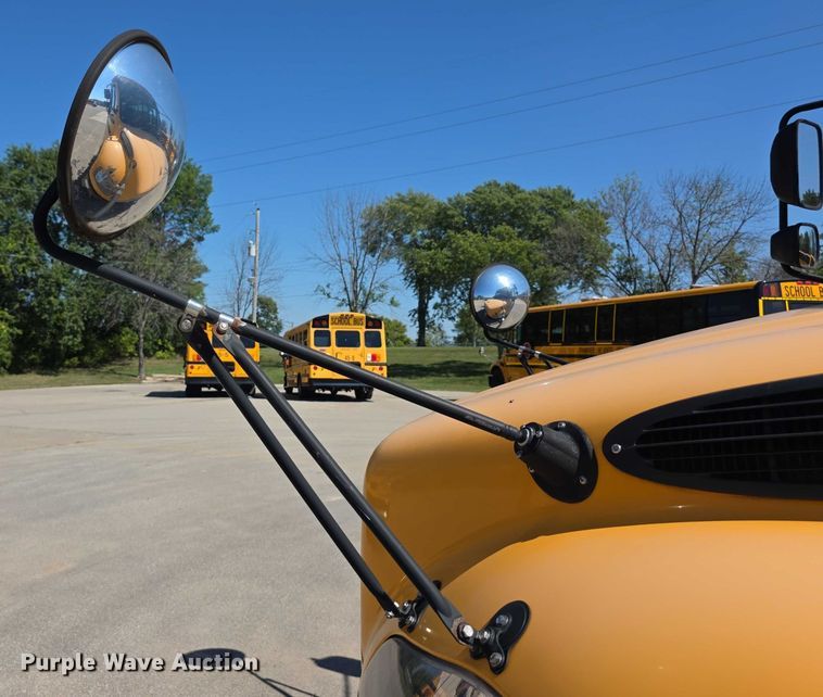 image for item FI0521 2009 Freightliner  Thomas Built school bus