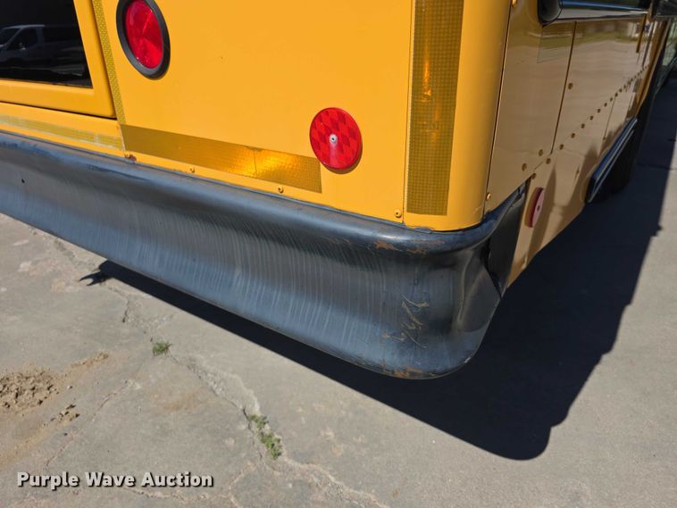 image for item FI0521 2009 Freightliner  Thomas Built school bus