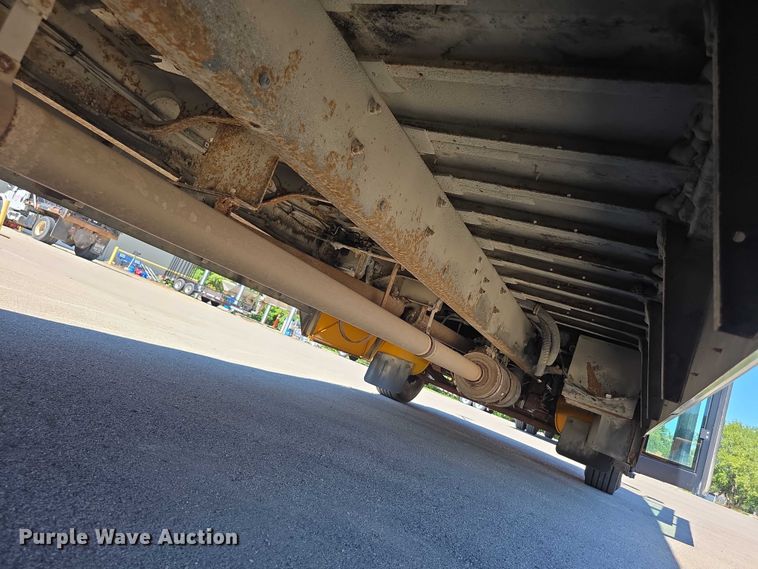 image for item FI0521 2009 Freightliner  Thomas Built school bus