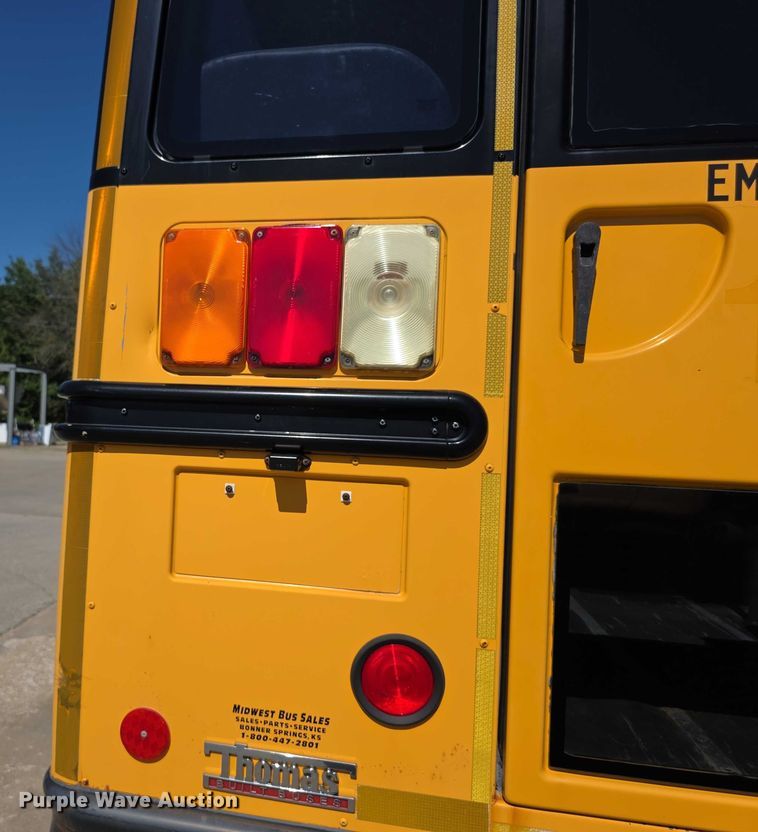 image for item FI0521 2009 Freightliner  Thomas Built school bus