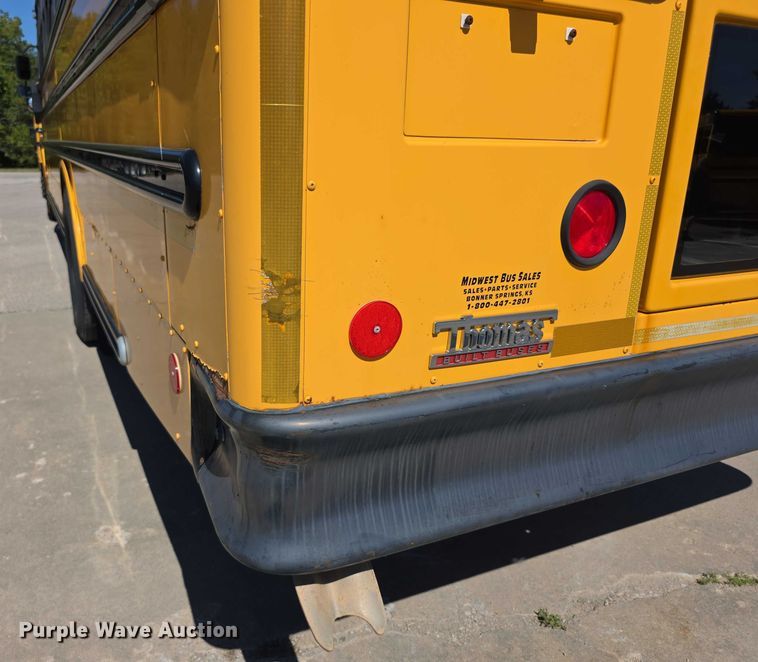 image for item FI0521 2009 Freightliner  Thomas Built school bus