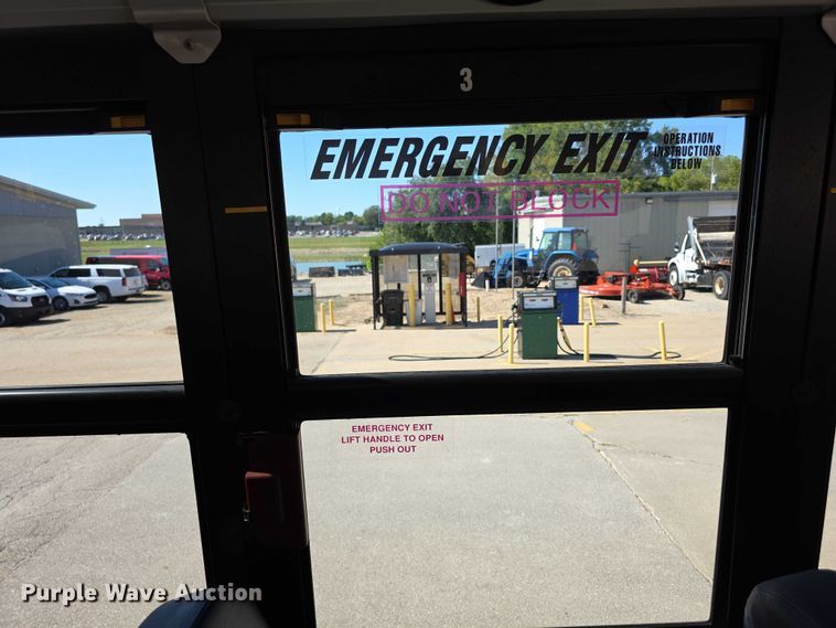 image for item FI0521 2009 Freightliner  Thomas Built school bus