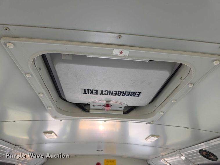 image for item FI0521 2009 Freightliner  Thomas Built school bus