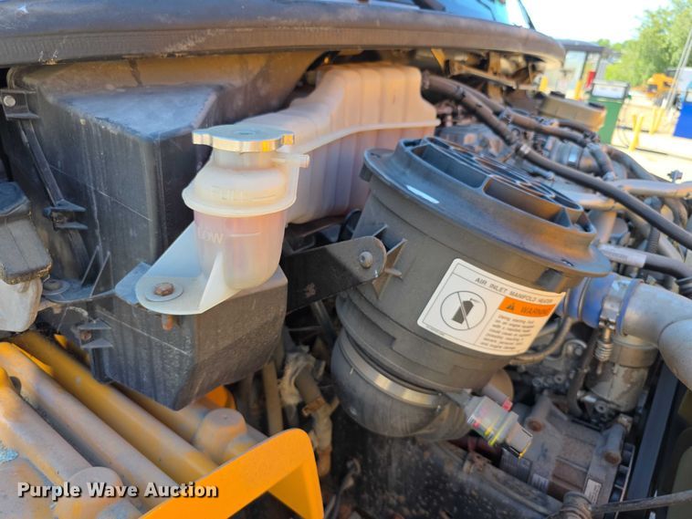 image for item FI0521 2009 Freightliner  Thomas Built school bus