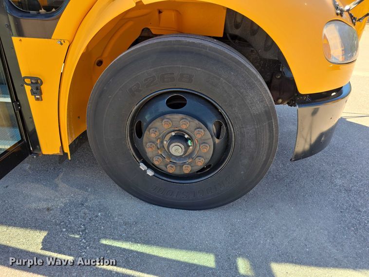 image for item FI0521 2009 Freightliner  Thomas Built school bus