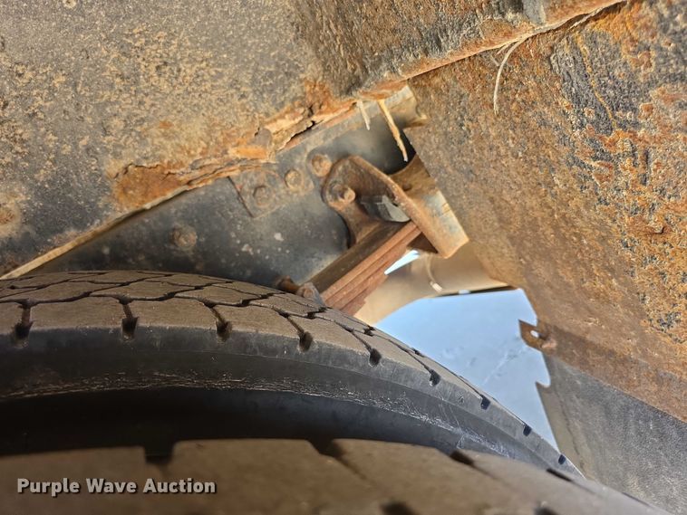 image for item FI0521 2009 Freightliner  Thomas Built school bus