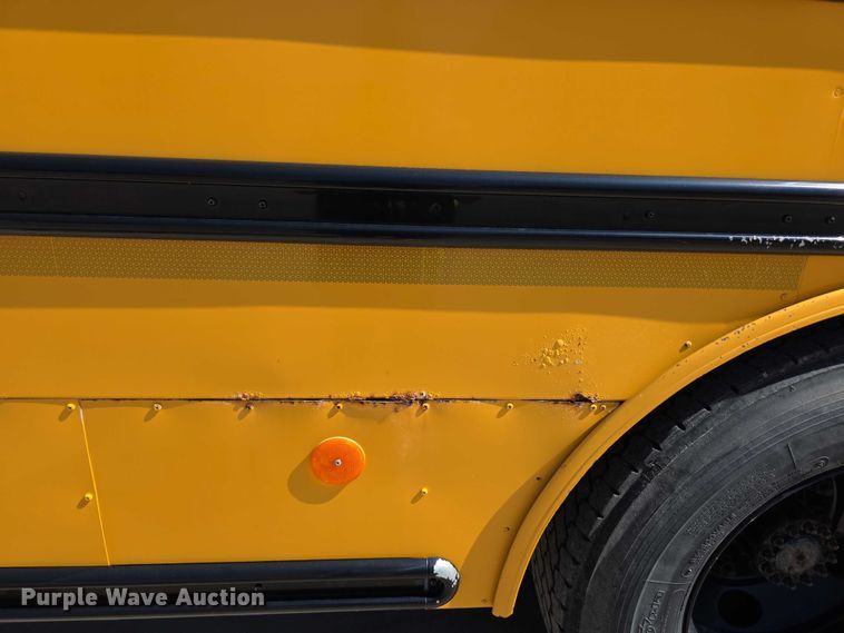 image for item FI0522 2009 Freightliner  Thomas Built school bus