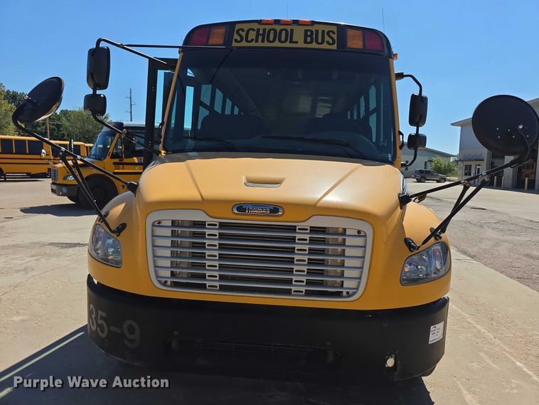 image for item FI0522 2009 Freightliner  Thomas Built school bus