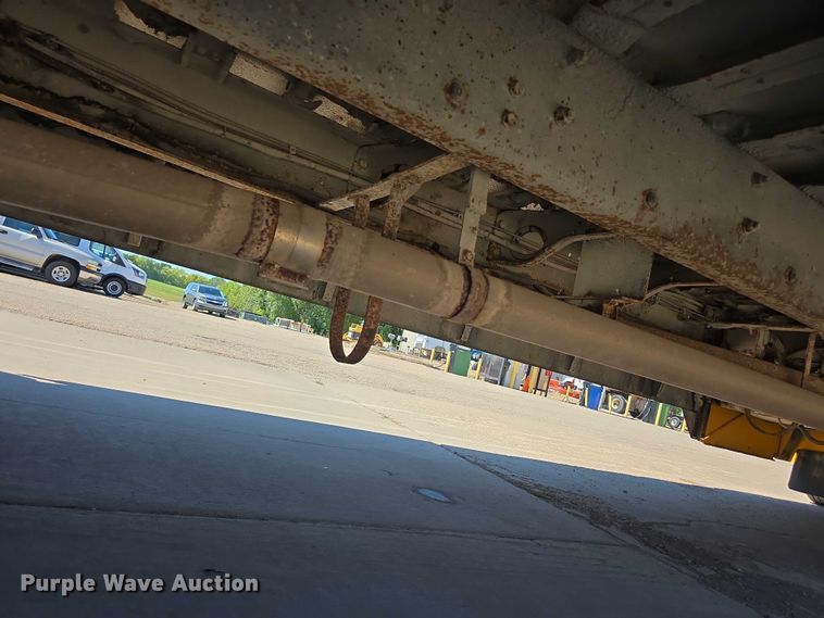 image for item FI0522 2009 Freightliner  Thomas Built school bus