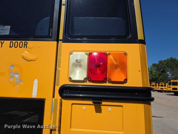 image for item FI0522 2009 Freightliner  Thomas Built school bus