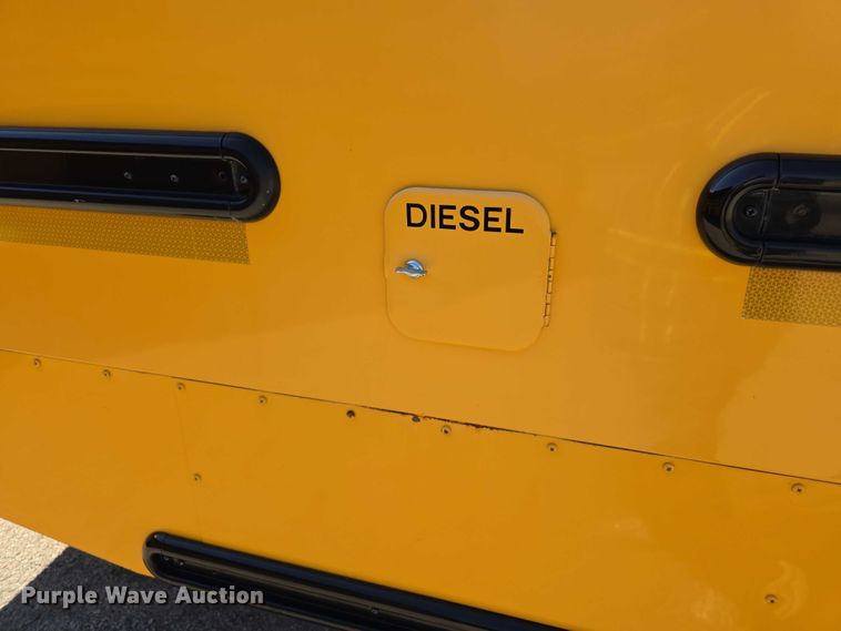 image for item FI0522 2009 Freightliner  Thomas Built school bus