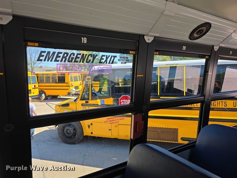 image for item FI0522 2009 Freightliner  Thomas Built school bus