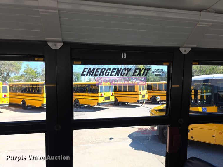 image for item FI0522 2009 Freightliner  Thomas Built school bus